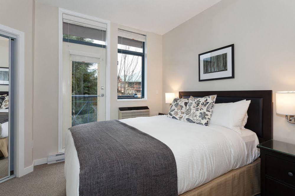 Beautiful Whistler Village Alpenglow Suite Queen Size Bed Air Conditioning Cable And Smarttv Wifi Fireplace Pool Hot Tub Sauna Gym Balcony Mountain Views Eksteriør bilde